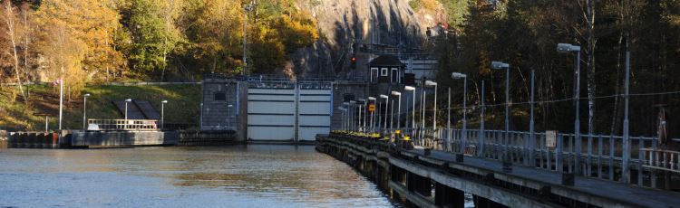 Slussportar i höstskrud