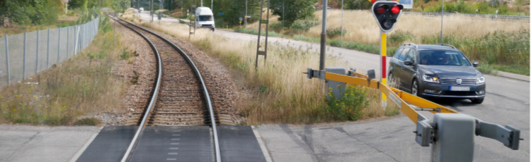 Järnväg Oxelösund-Nyköping, från förarhytt, spår, signal